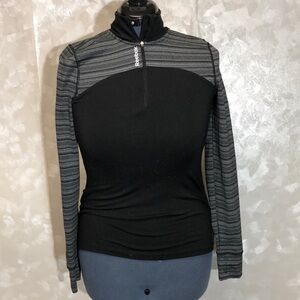Rebook long sleeve workout top size S